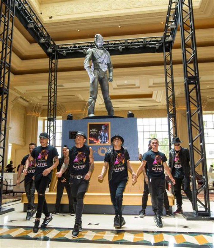 Astonishing Net Worth Of Legendary Michael Jackson: Unveiled