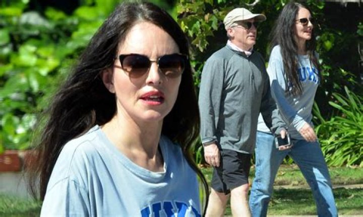 Does Madeleine Stowe Have A Daughter? Find Out The Truth